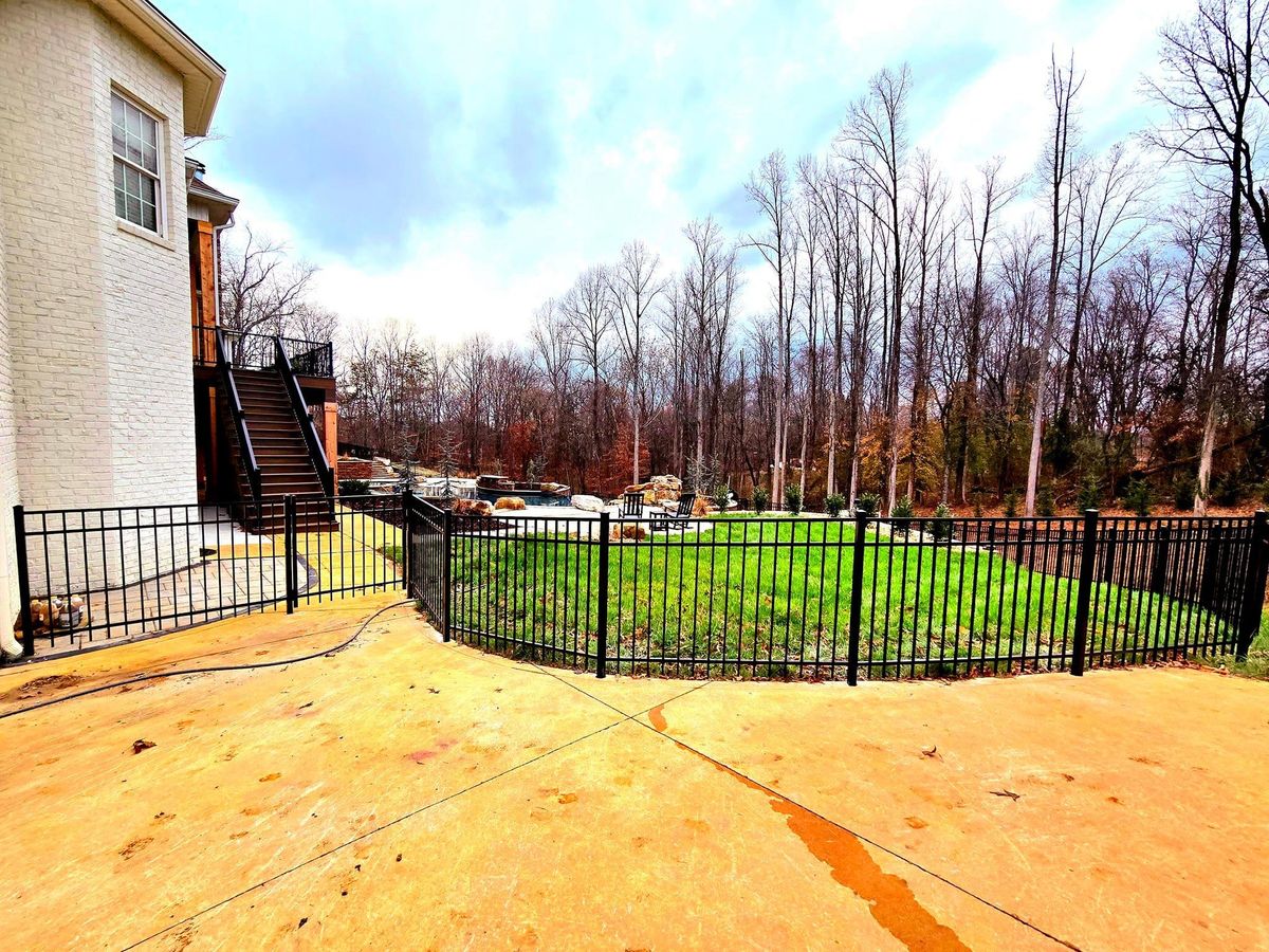 Aluminum for Southern Town & Country Fence in Sparta, TN