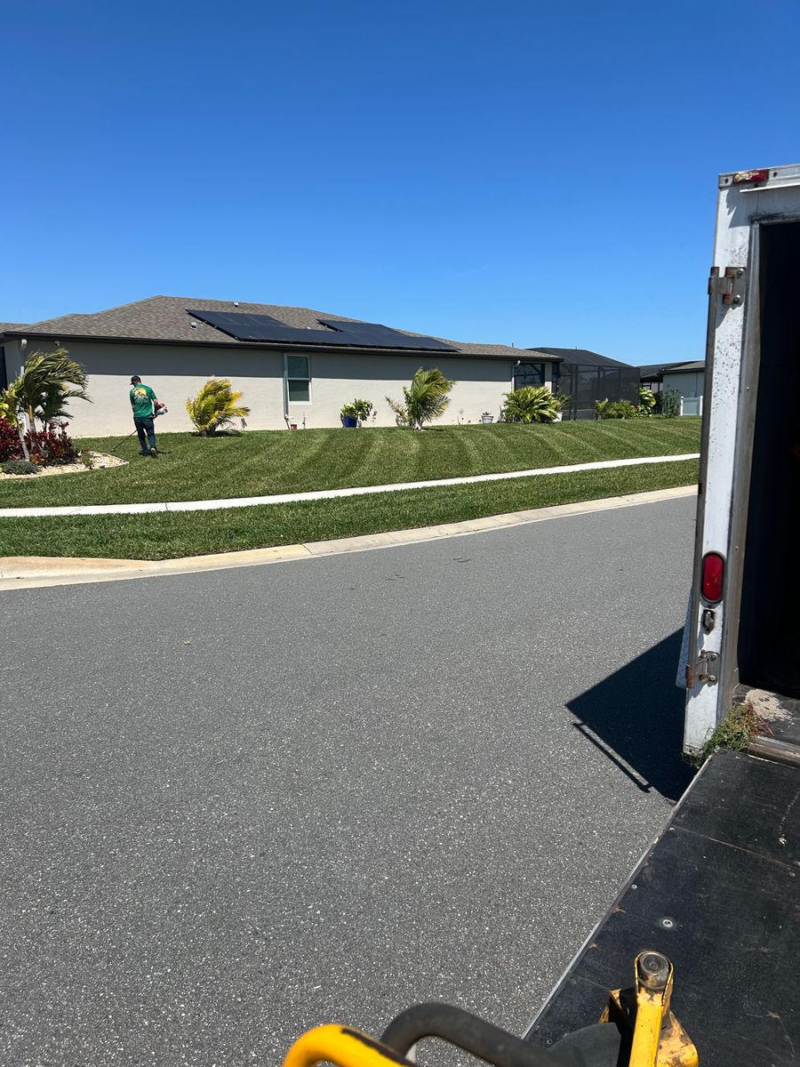 Lawn maintenance for Aside from the Rest in Port Orange, FL