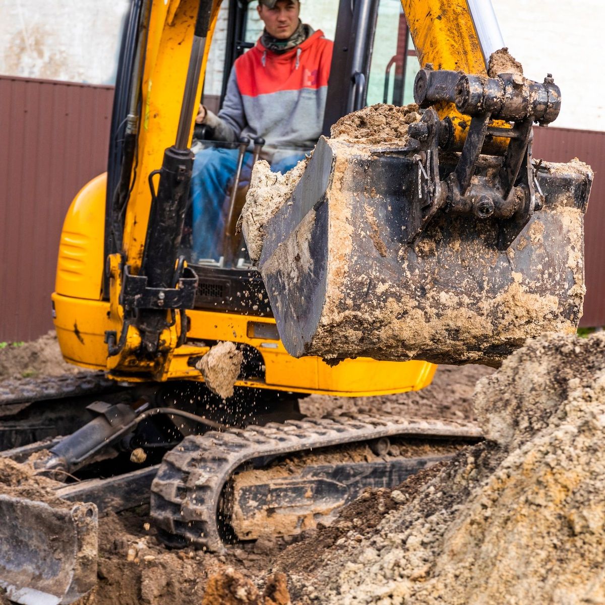 Demolition and Hauling for Quality Excavating in Seymour, TN