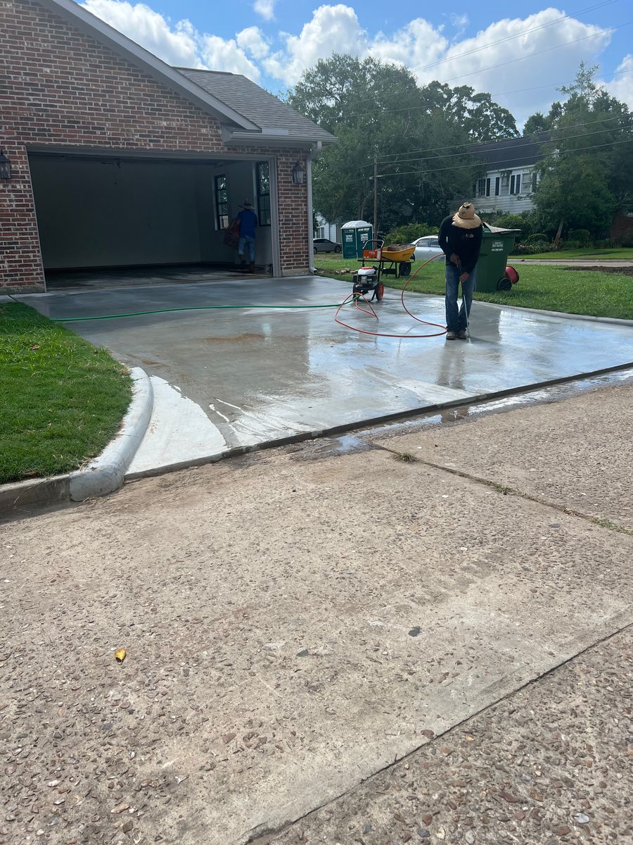 Pressure wash for Silver Mines Landscape & Construction, LLC. in Houston, TX