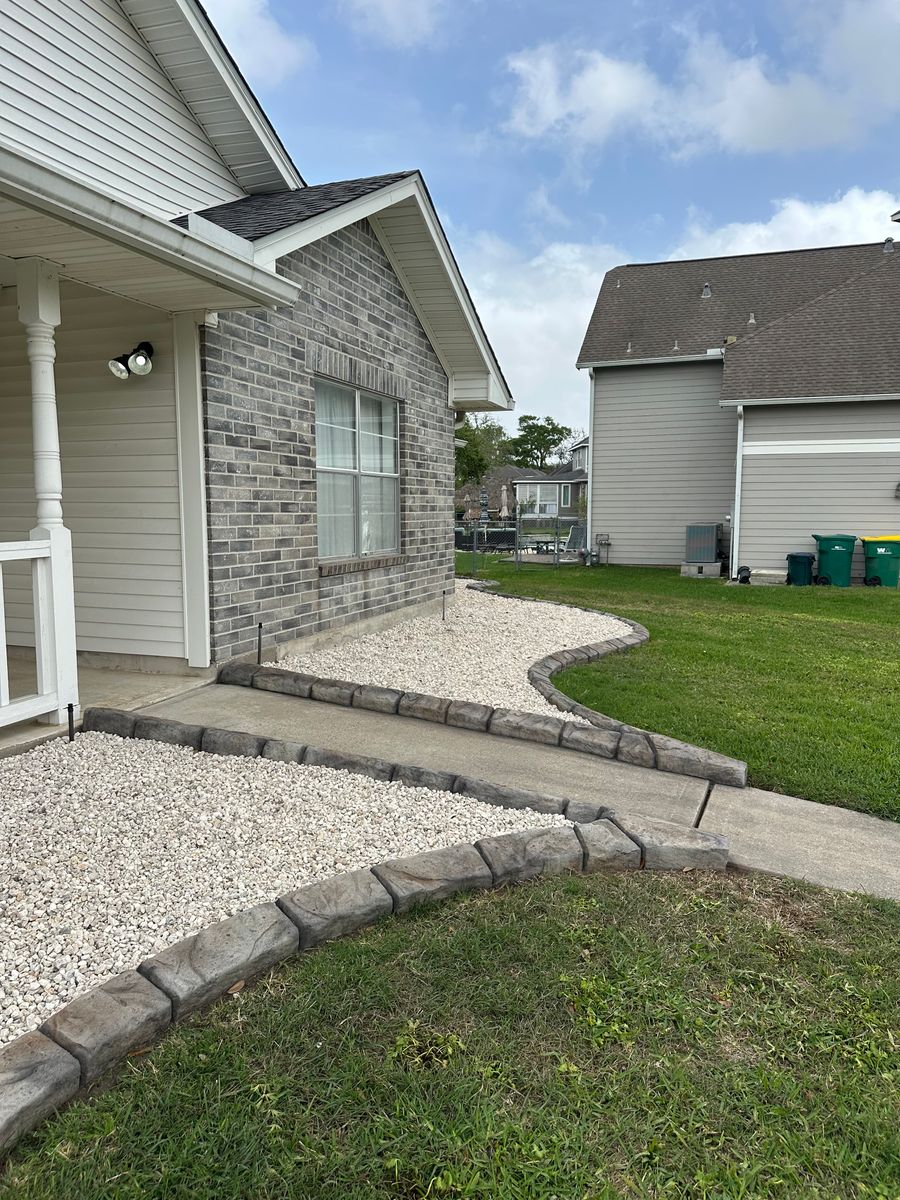 Landscaping for Texas Curb N Borders in Houston, TX