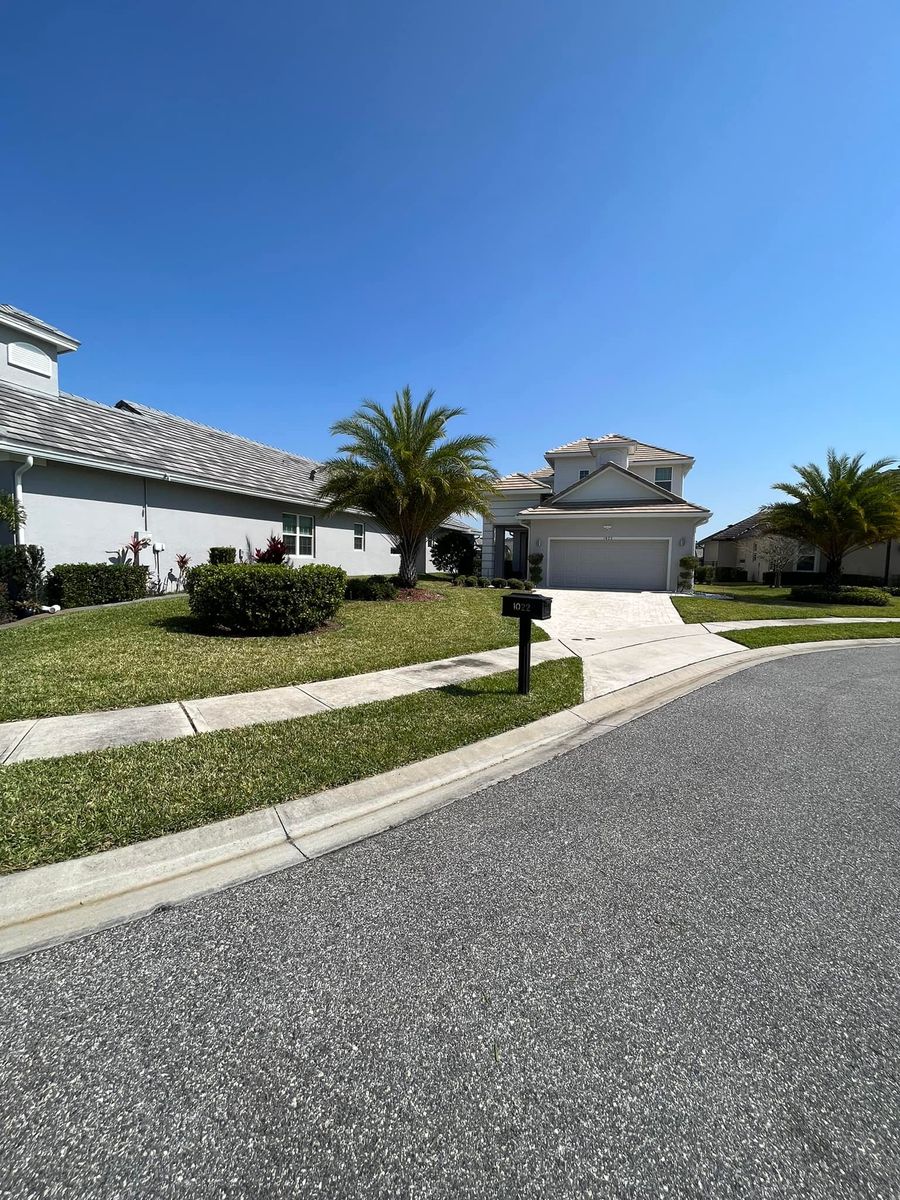 Gutter Cleaning for Fix It Manny in Clermont, FL