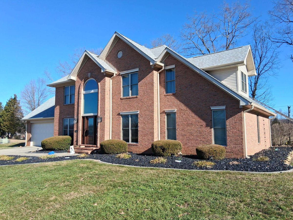 Shingle Roofing systems for KY Gutter Pro & Specialty Roofing Systems in Monticello, KY