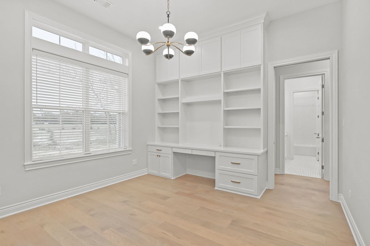 Flooring for Easterling Homes in College Station, TX