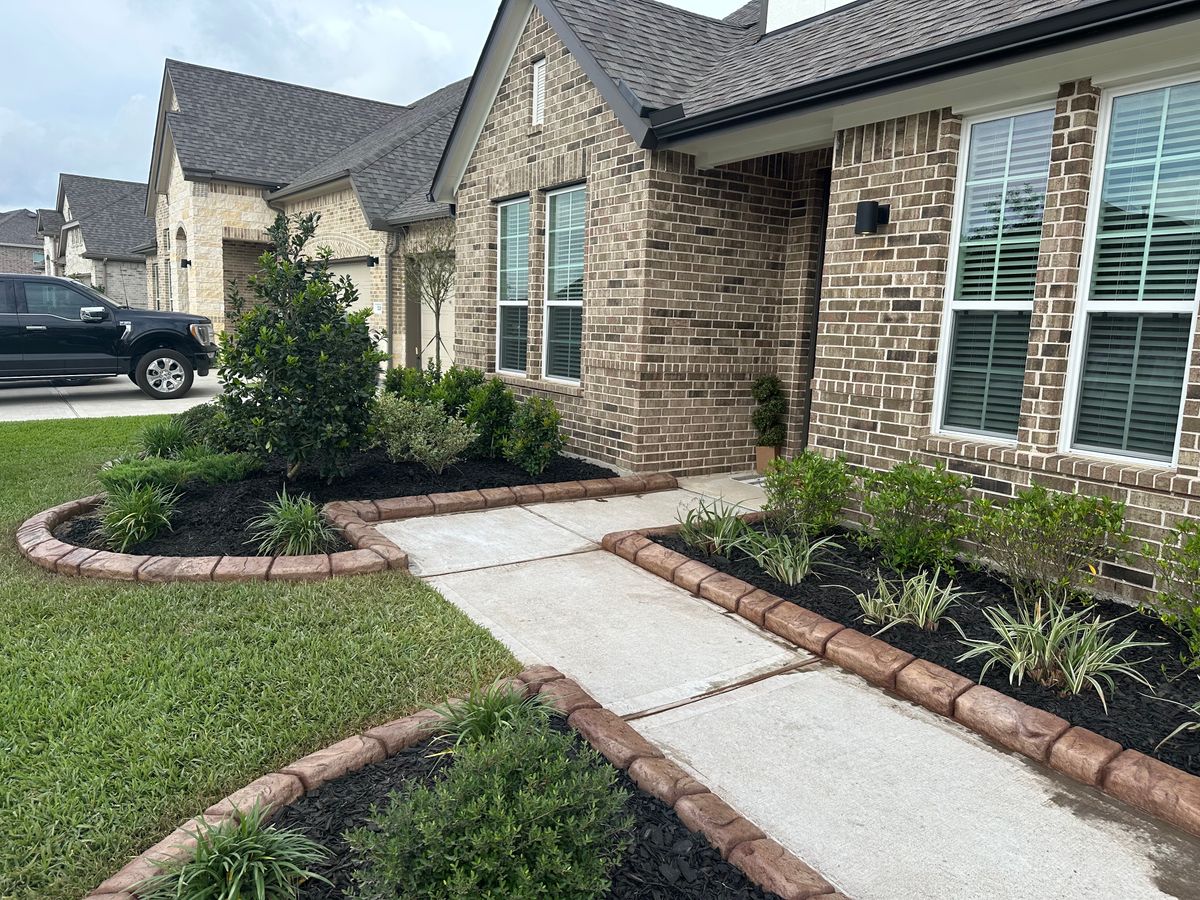 Landscaping for Texas Curb N Borders in Houston, TX