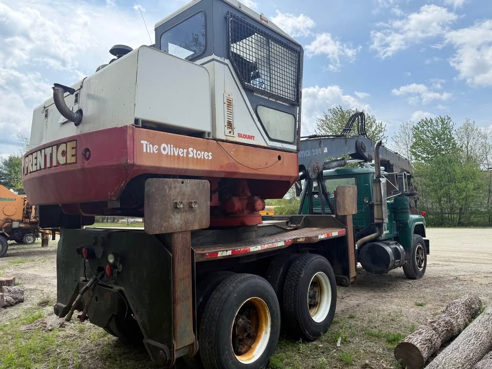 2001 Prentice 280 Log Loader for  in Northumberland, NH
