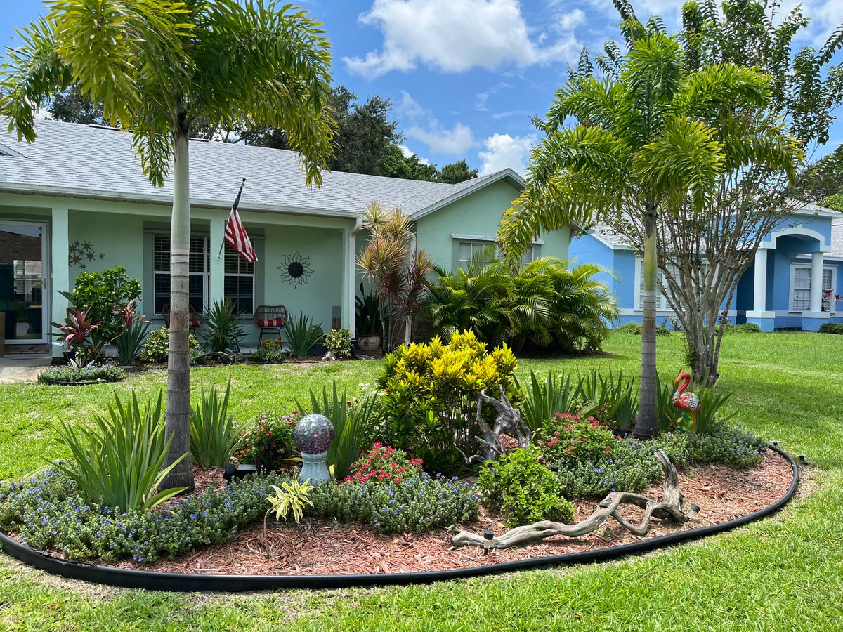 Lawn Maintenance for Space Coast Property Maintenance and Management LLC in Melbourne, FL