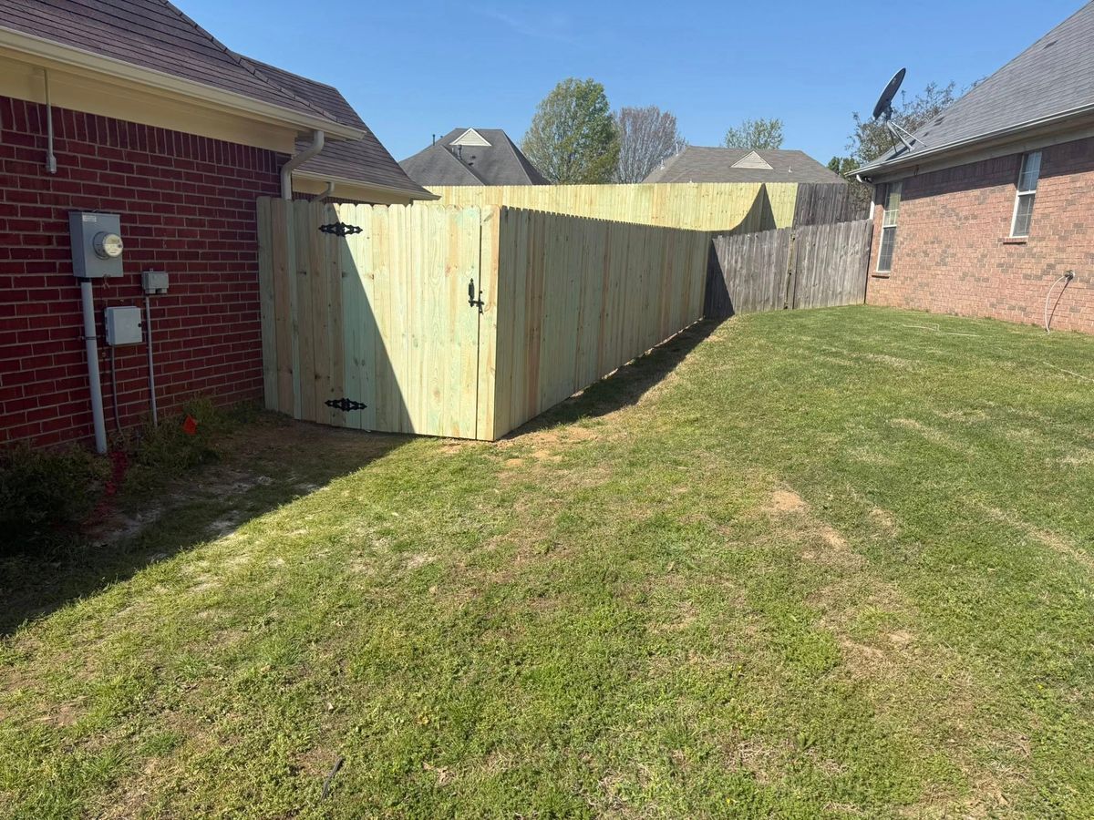 Fence Installation for Frontline Fencing LLC in Hernando, MS