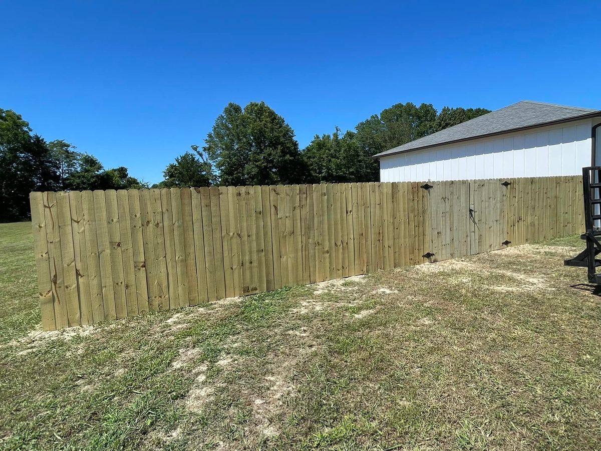 Carpentry for Pennington Fence Co in Tupelo, MS