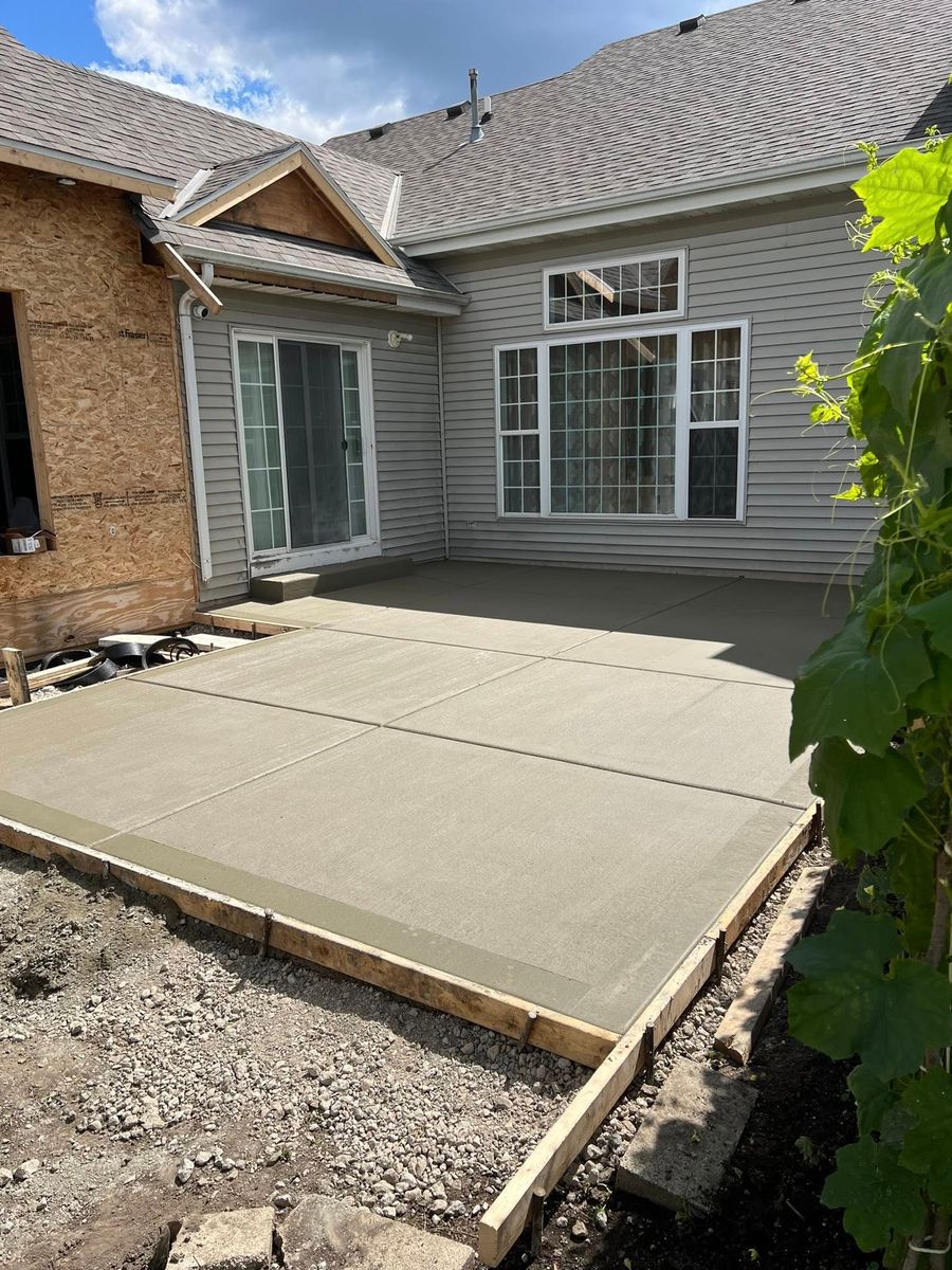 Concrete for MKE Concrete Contractors LLC in Milwaukee, WI
