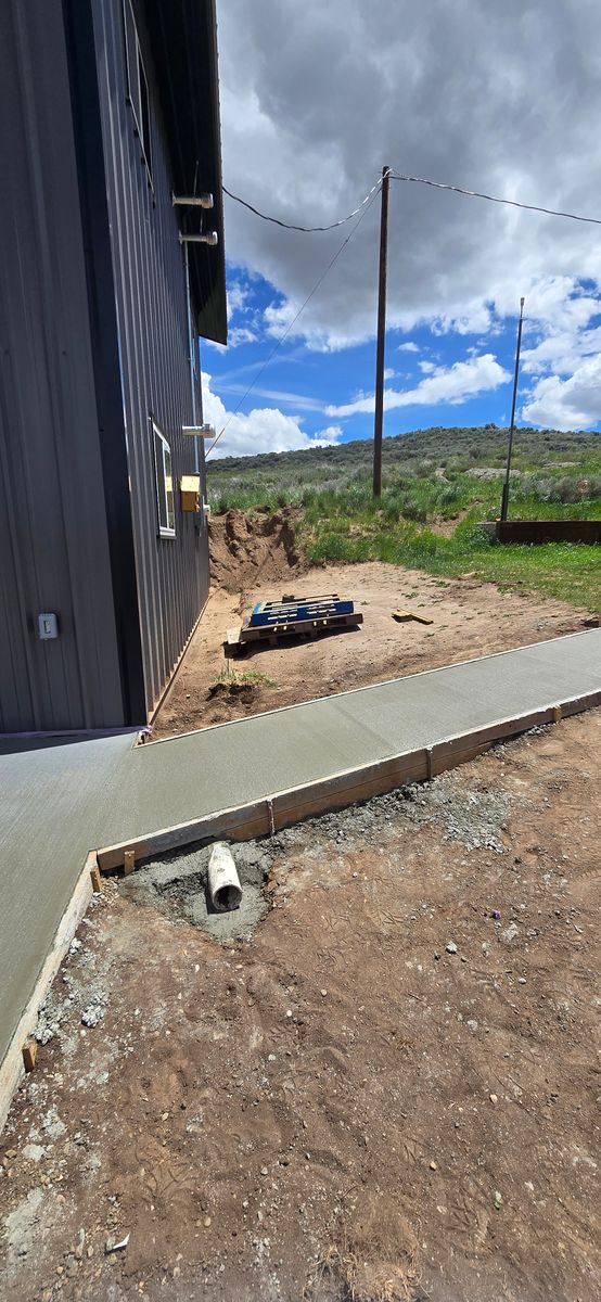 Sidewalk Installation for Pando & Duarte Concrete LLC in Craig, CO
