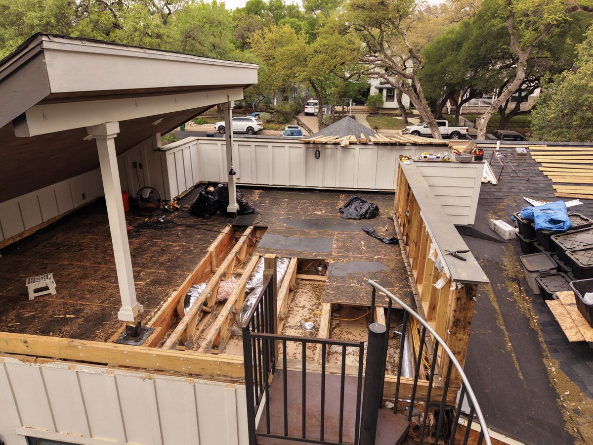 Water Damage Repair for LIV Roofing Services in Liberty Hill, TX