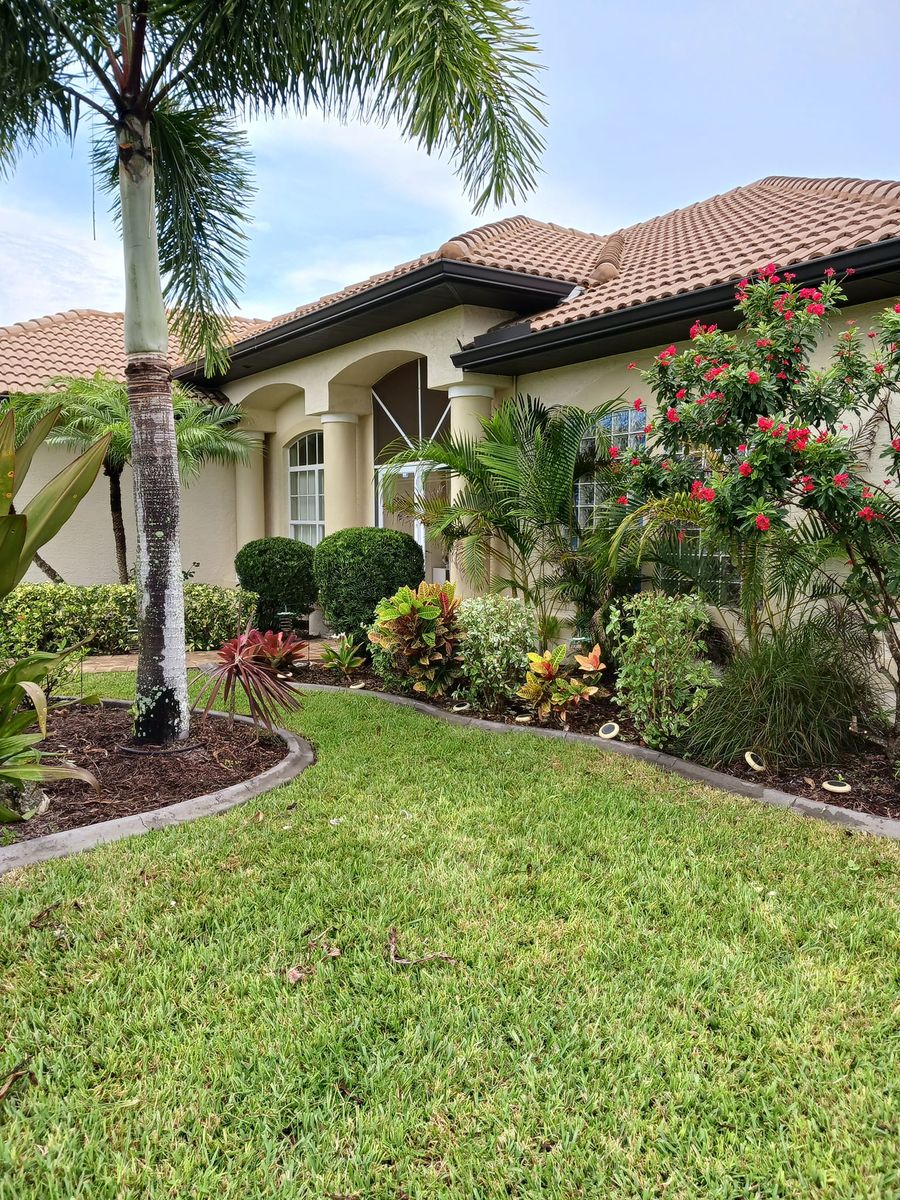 Flowerbed Installation and Maintenance for Unity Maintenance & More LLC in Englewood, FL