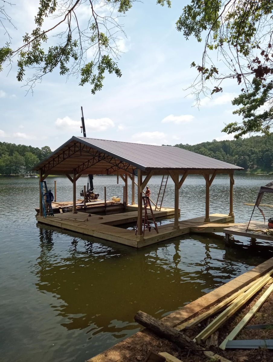 Boat Docks for G’s Construction in Seale, AL