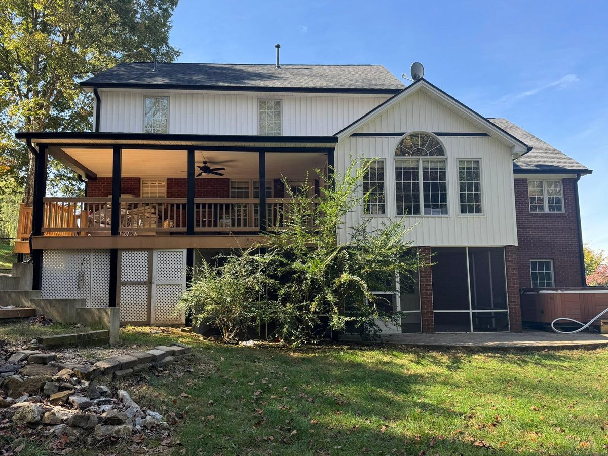 All forms of Siding metal and vynl for KY Gutter Pro & Specialty Roofing Systems in Monticello, KY