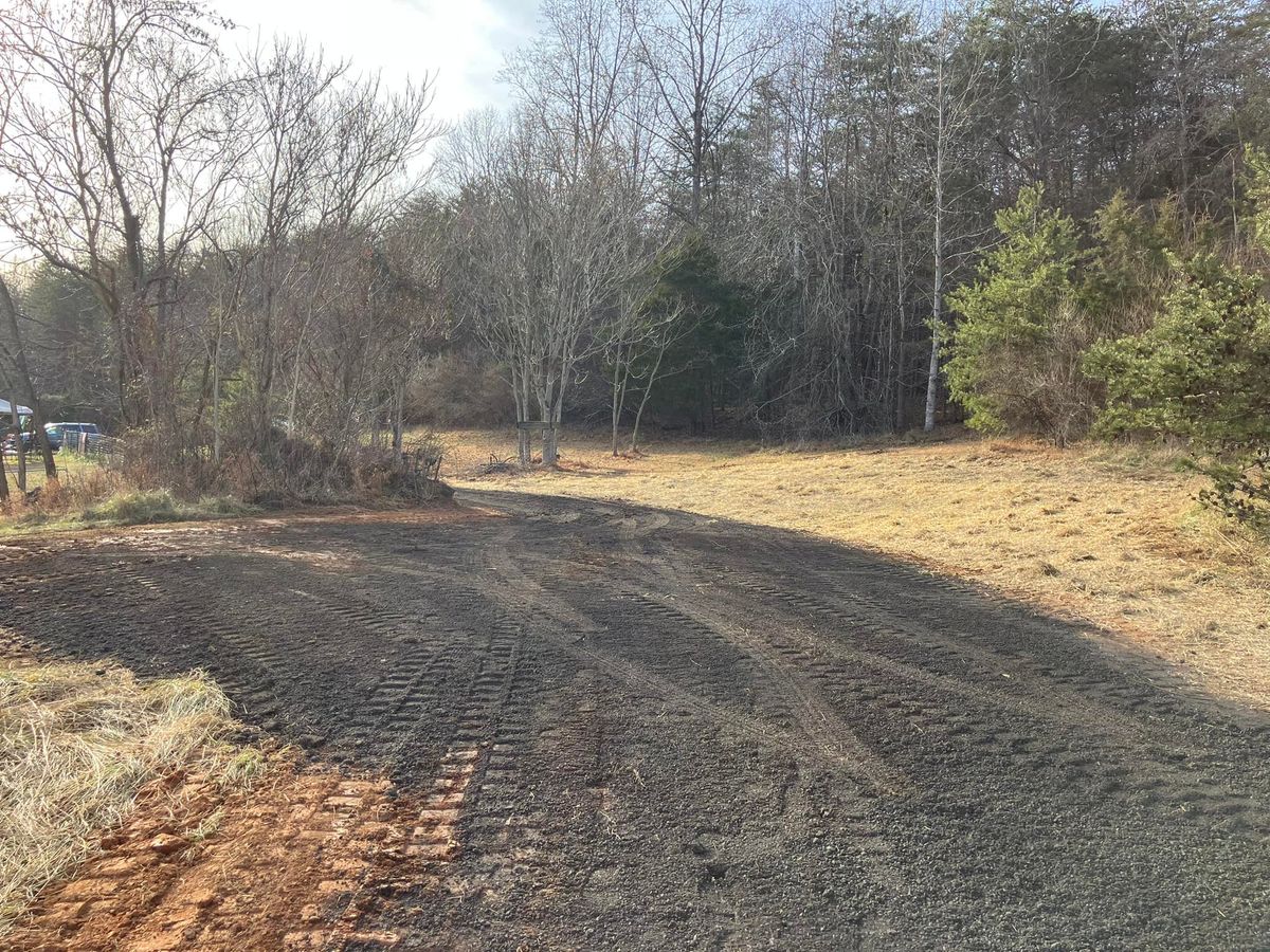 Landscaping for 9999 Building and Renovation LLC in Warrenton, VA