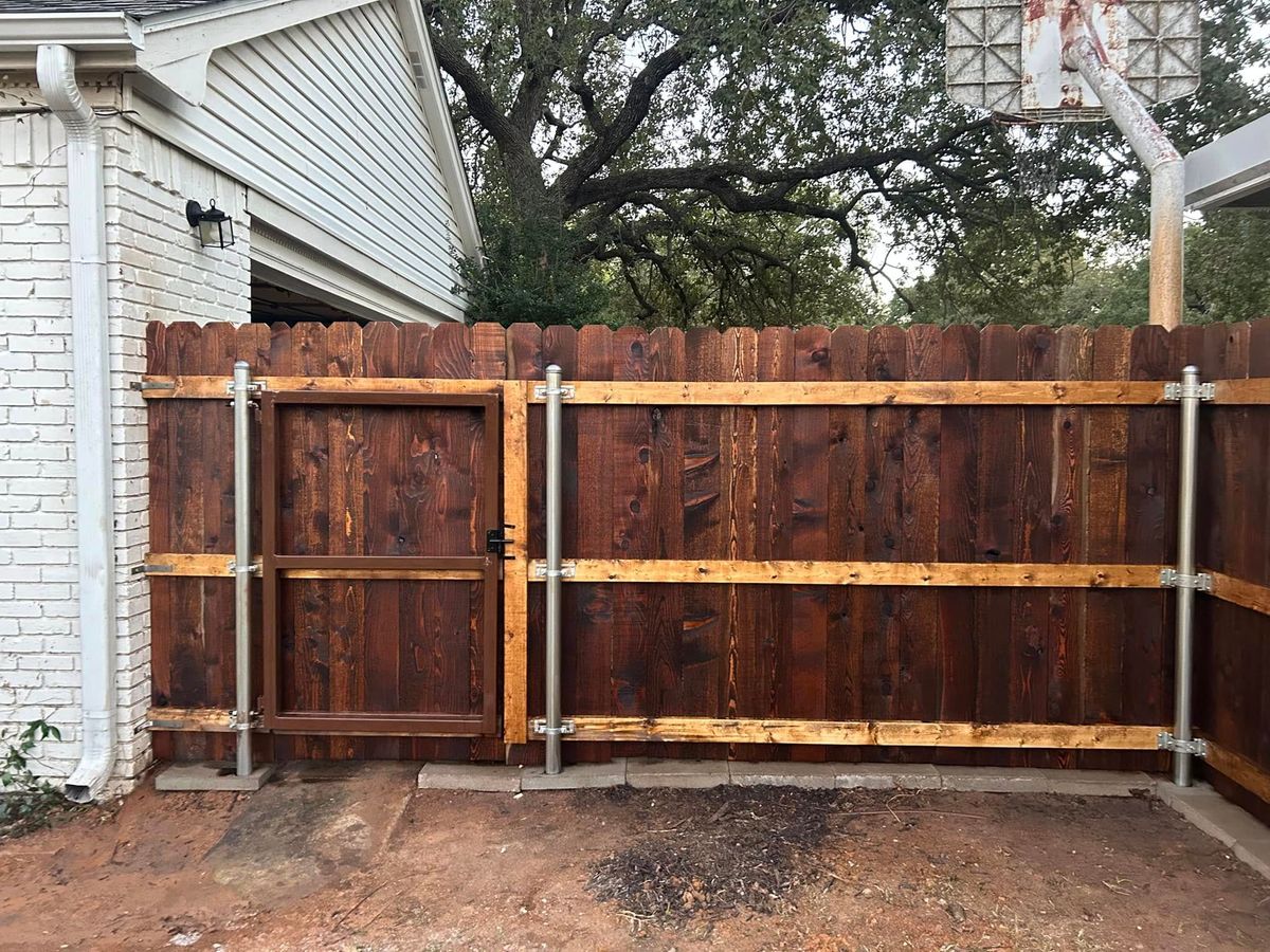 Fence Staining for CDagwood Fencing in Mineral Wells, TX