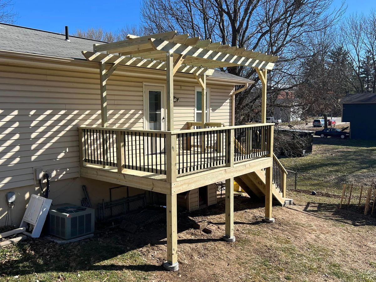 Deck Rebuilds for Done Right Decking in Leavenworth, KS