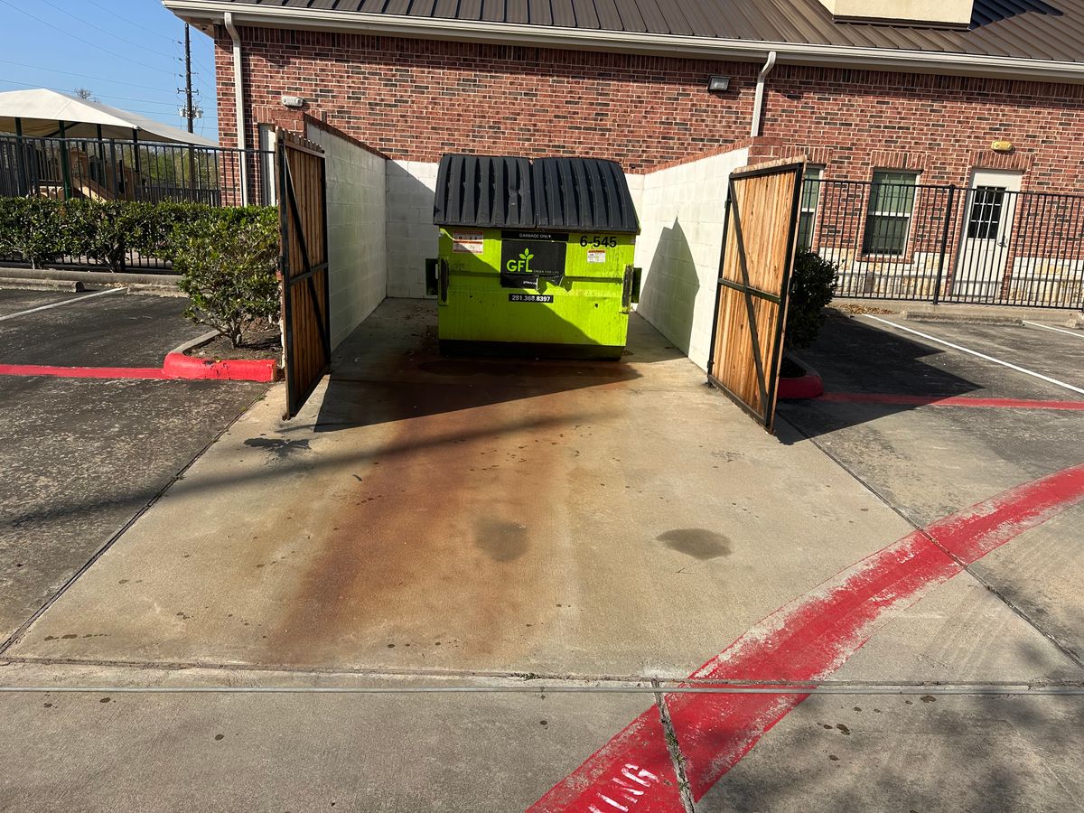 Dumpster Pad Cleaning for Power Pressure Wash in Houston, TX