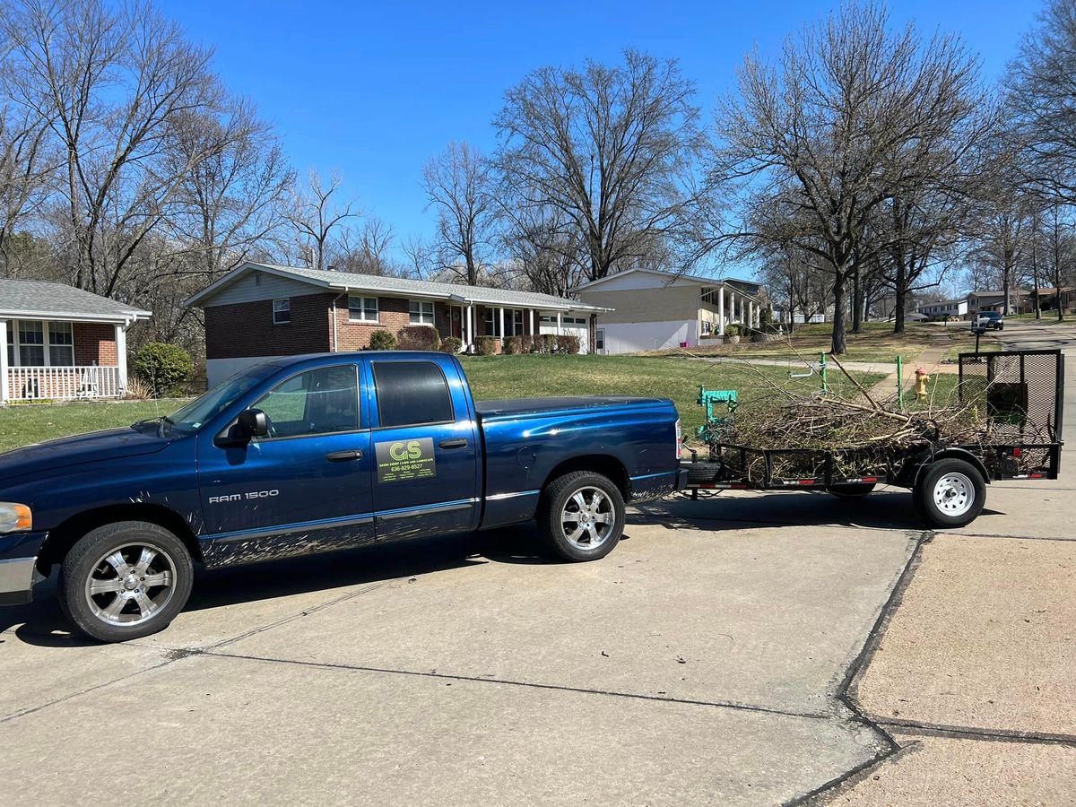 Fall Clean Up for Green Sweep Lawn and Landscape in Eureka, MO