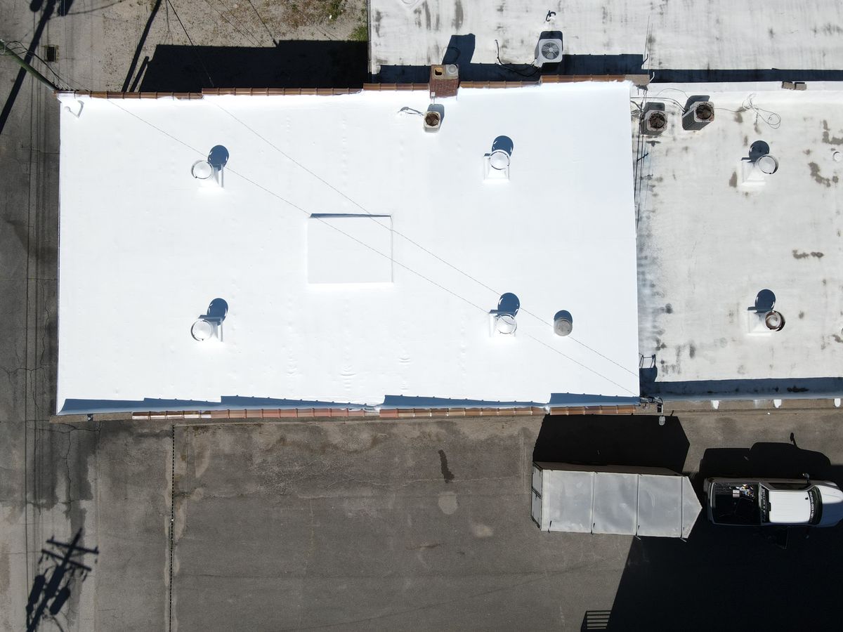 Commercial Roofing for Miller & Kemp Contracting in Bloomfield, IN