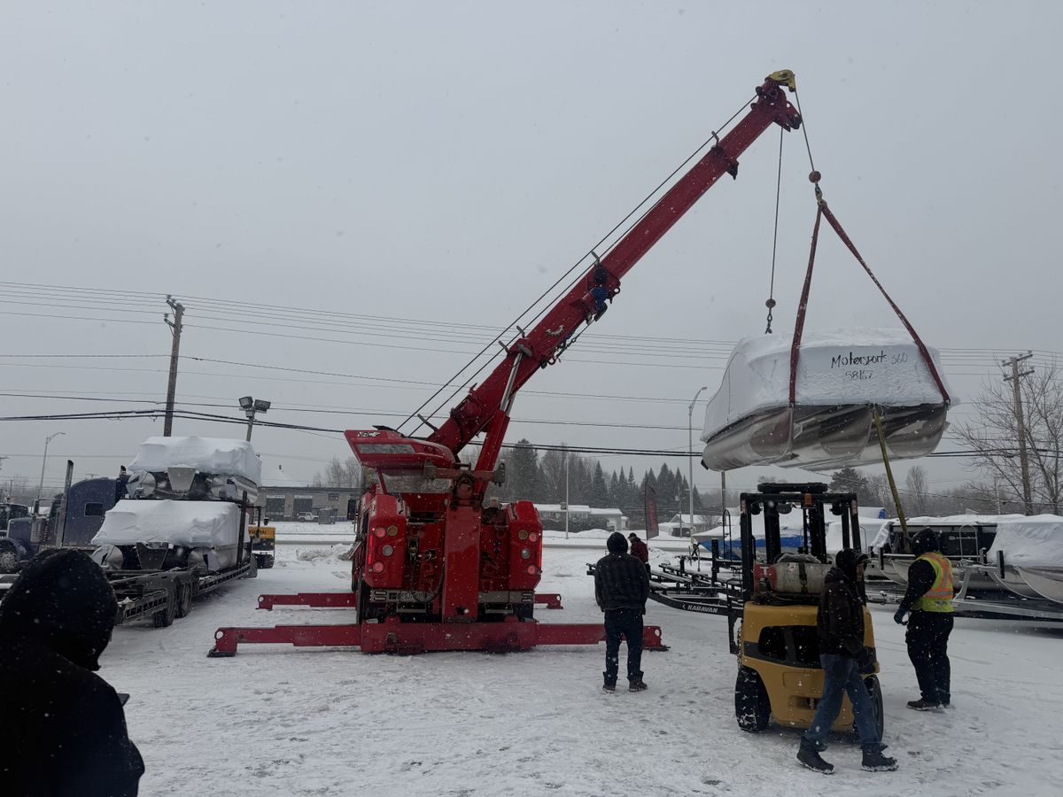 Boat Transportation for Jeff Hall Trucking in Ligonier, IN