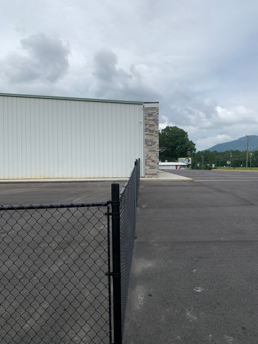 Chainlink Fences for Alpine Fence in Dahlonega, GA