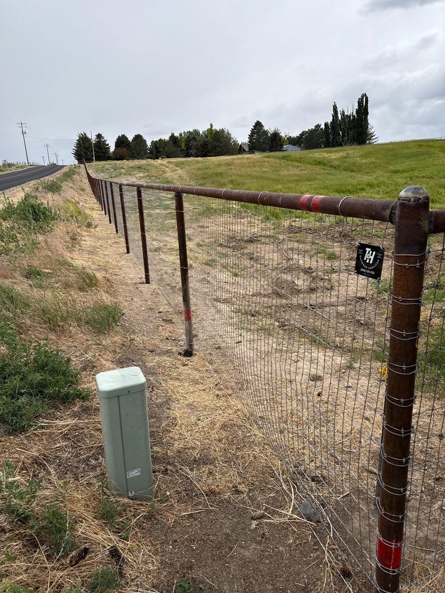 Chain Link Fence  for T&H Outdoor Services in Twin Falls, ID