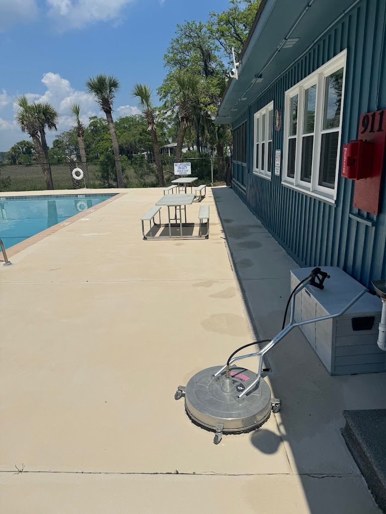 Driveway and Sidewalk Cleaning for Patriot Soft Wash LLC in Beaufort, SC