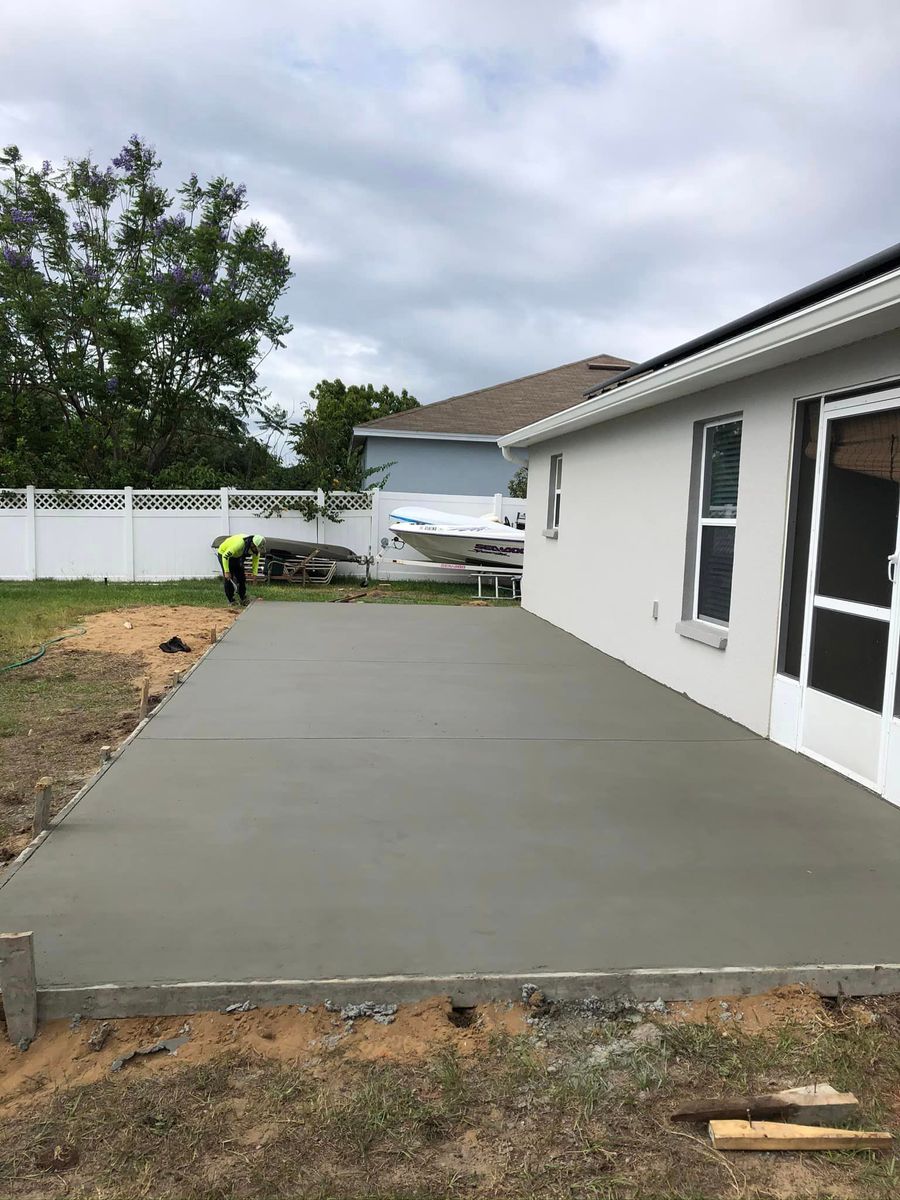 Sidewalk Installation for Florida Universal Concrete in Lakeland, FL