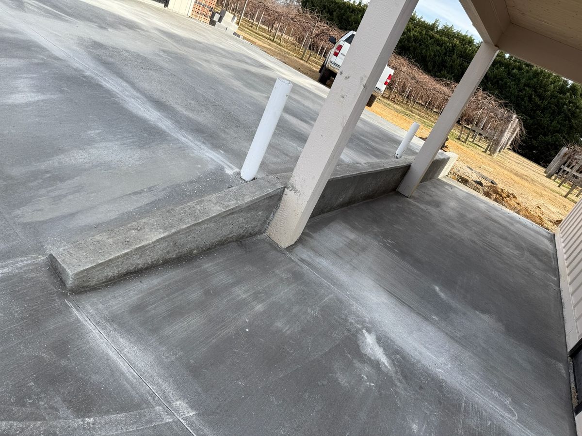 Retaining Wall Construction for DH Construction & Concrete in Roebuck, SC