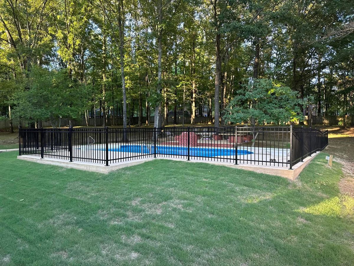 Fence Installation for Frontline Fencing LLC in Hernando, MS