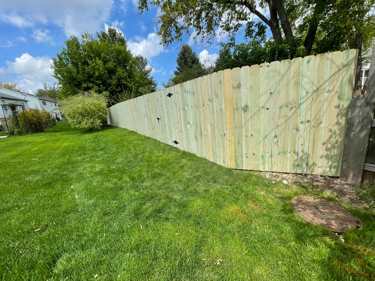 Residential Fence Installation for 5-Star Fencing in McHenry, IL