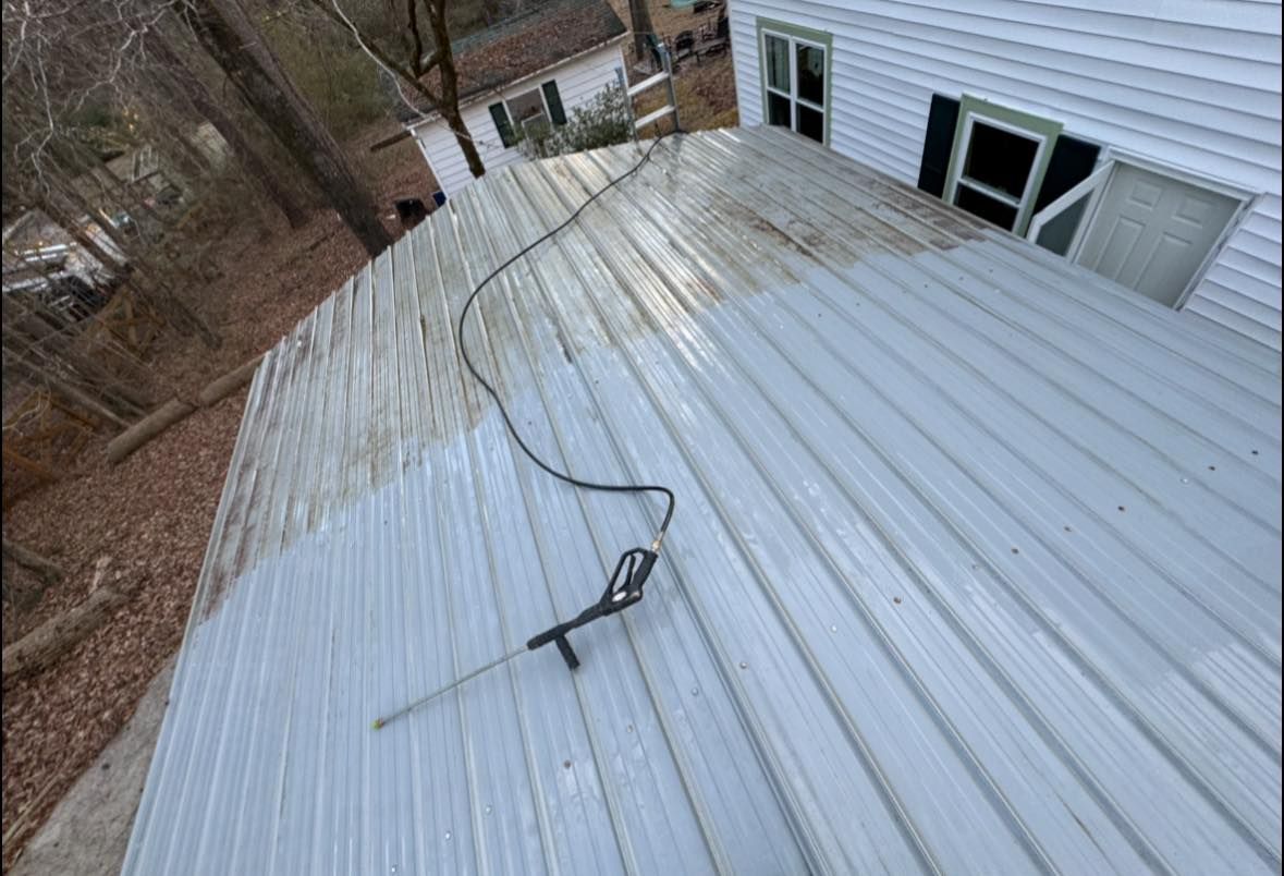 Gutter Maintenance for Brumblebee's Landscaping & Cleaning Services in Loganville, GA