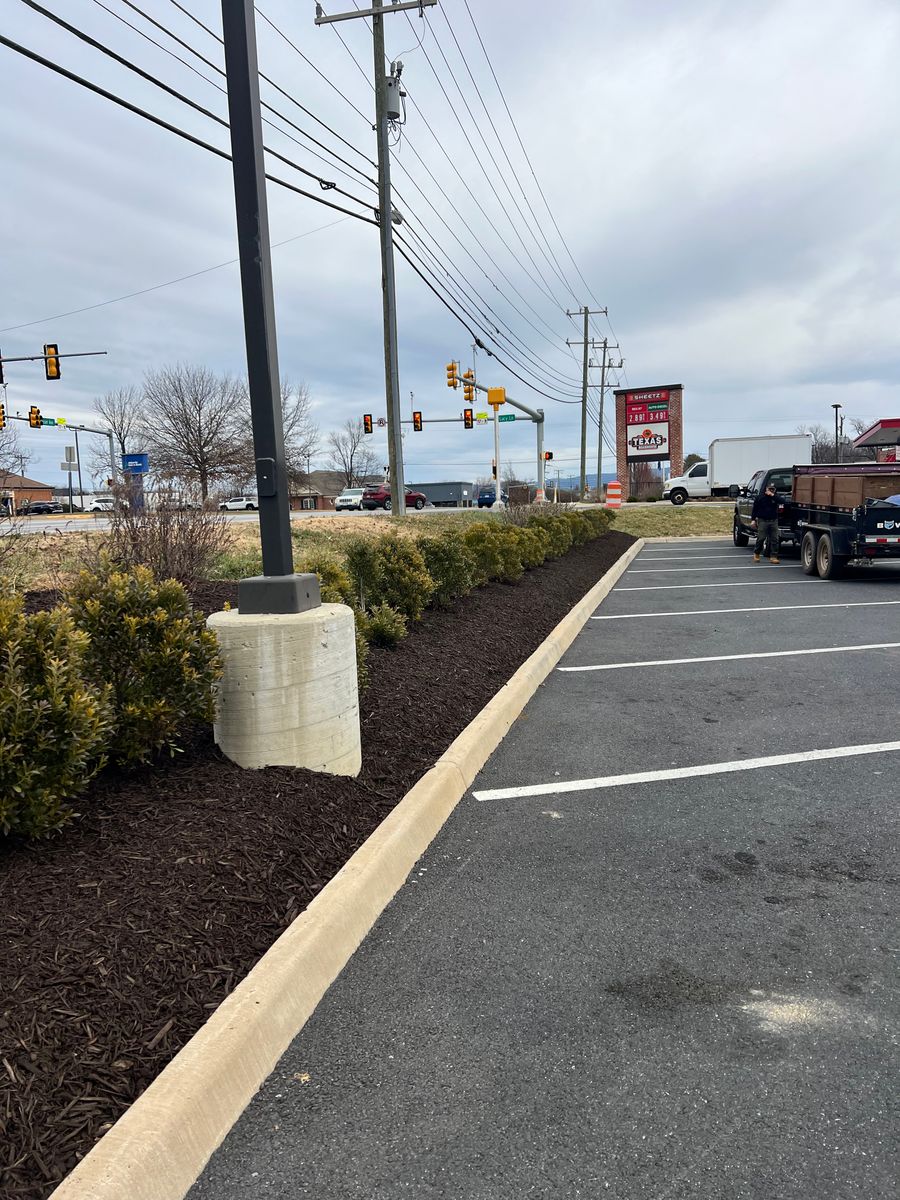 Mulch Installation for Valencia’s Lawncare in Charlottesville, VA
