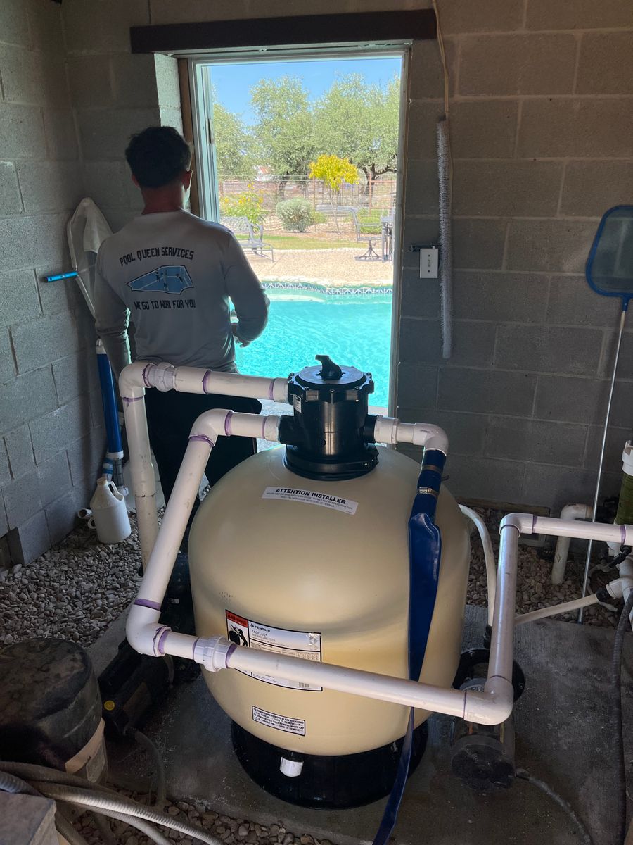 Pool Maintenance for Pool Queen Services in Del Rio, TX