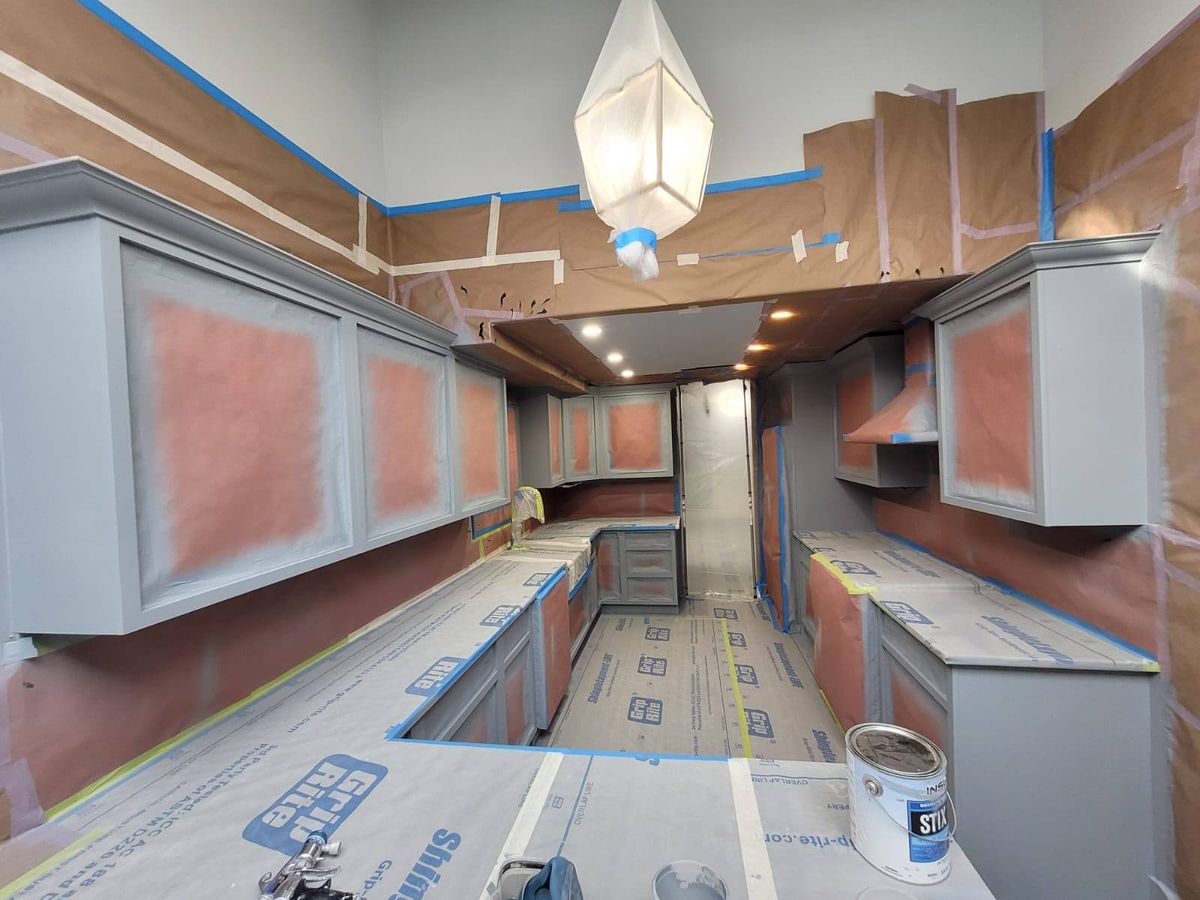 Kitchen and Cabinet Refinishing for Eagle Five Stars Painting in College Station, TX