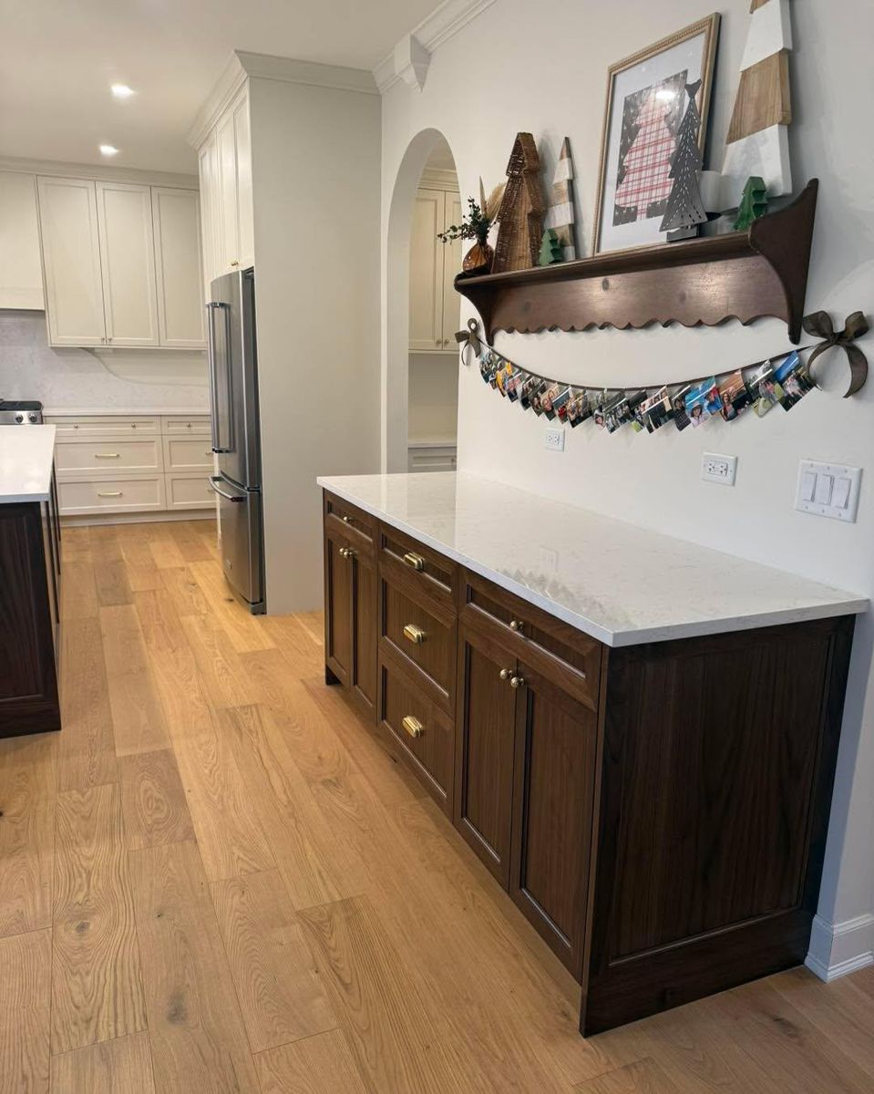 Kitchen and Cabinet Refinishing for Ekwood Finishes in St. Charles, IL