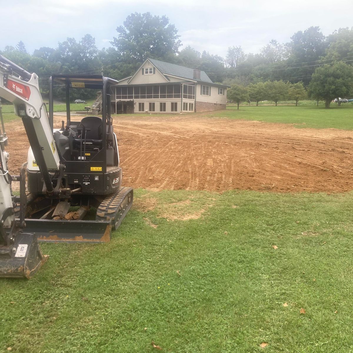 Land Grading for Genesis Landworks in Bluff City, TN