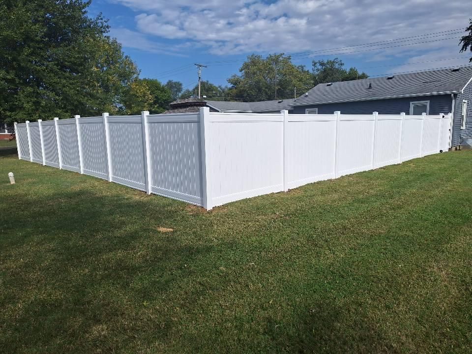 Fence Installation for Apex Fence in Henderson, KY