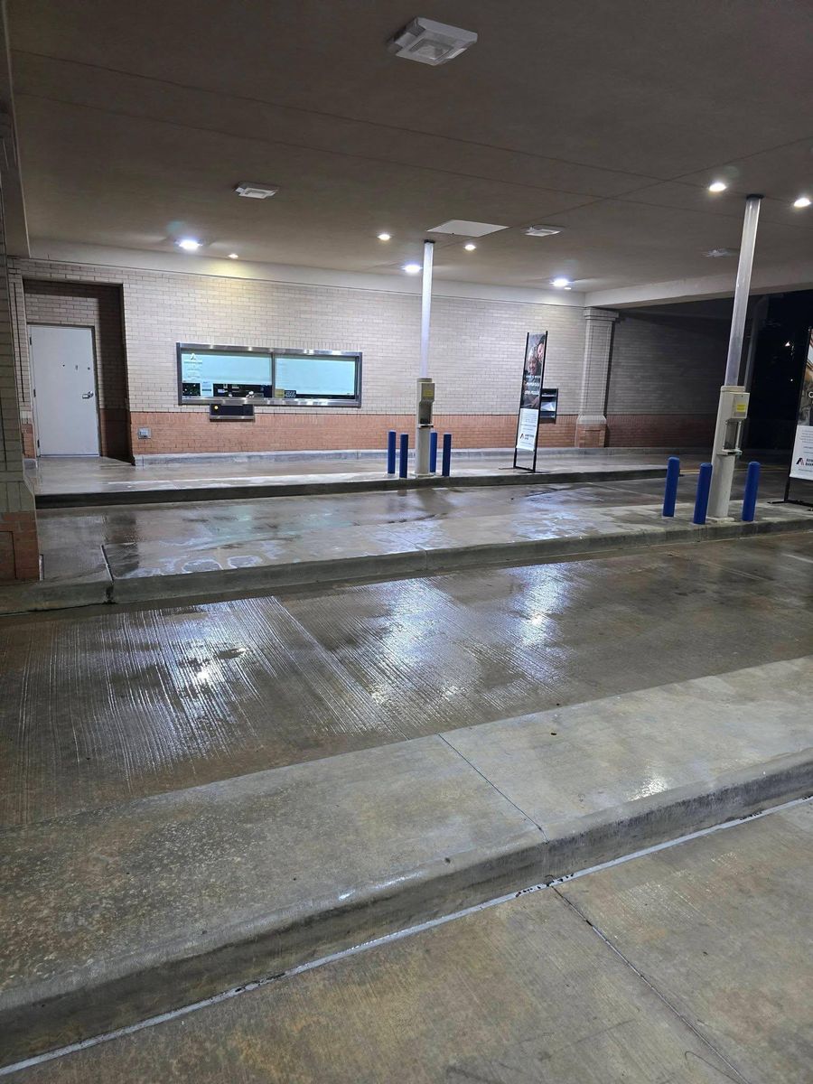 Driveway and Sidewalk Cleaning for TNT Power Washing LLC in Checotah, OK