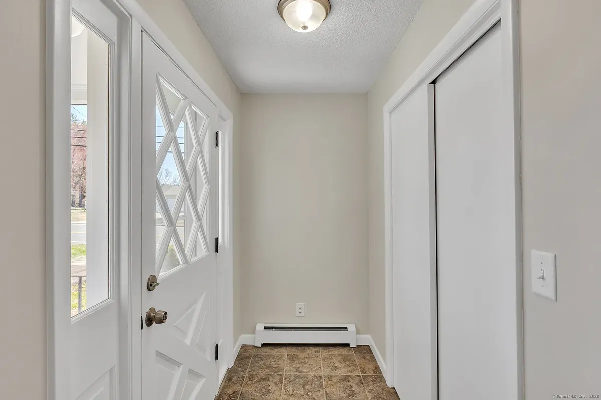 Under Contract: 419 Main St, Somers, CT 06071 for Nelson Foss - Realtor in South Windsor, CT