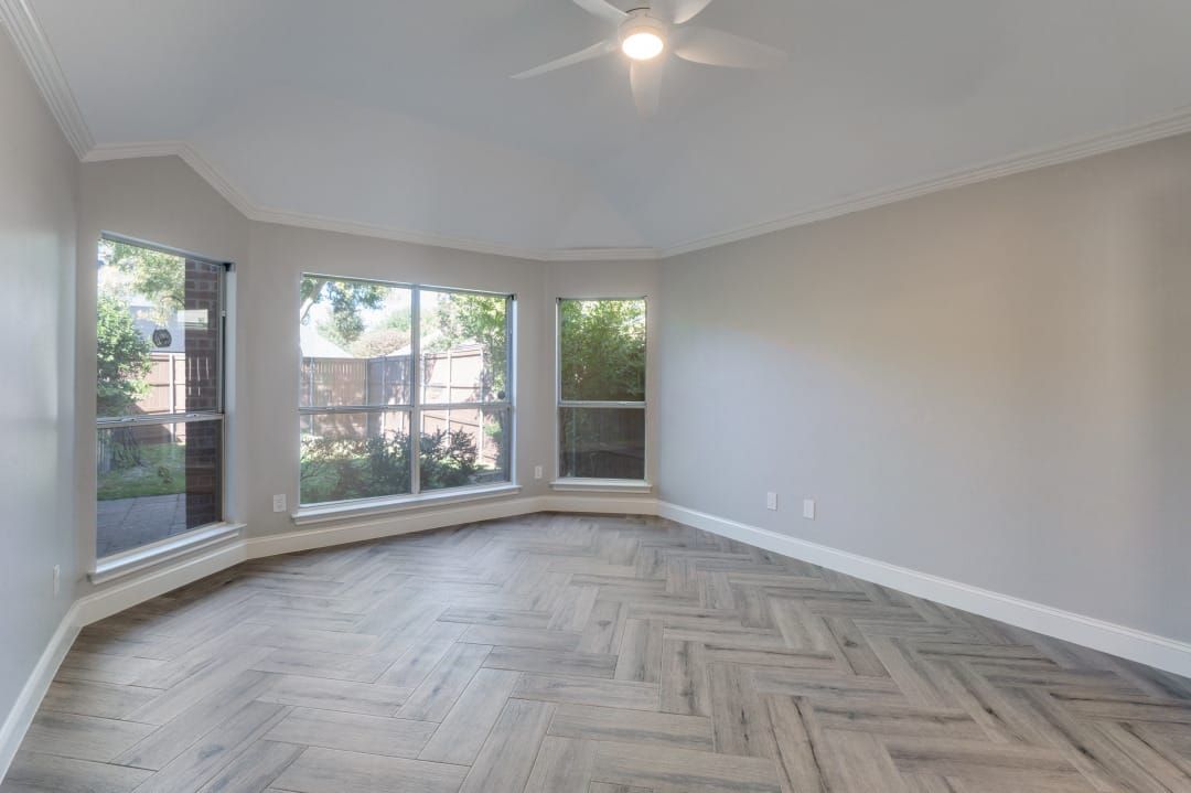 Flooring for Energy Construction in Lewisville, TX