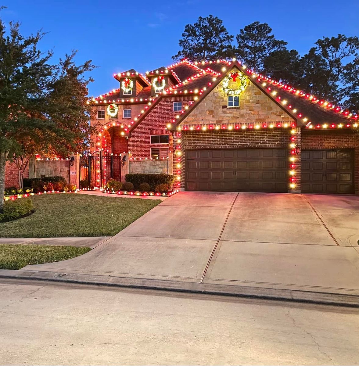 Christmas Lights for Cuernavaca Landscaping in Spring, TX