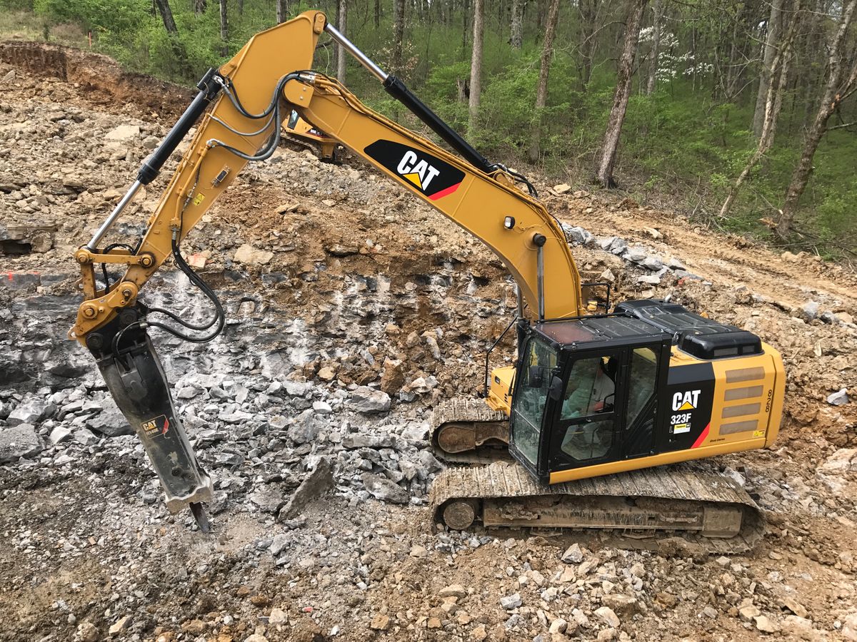 Foundation Digging for Mid-Tenn Construction in Hendersonville, TN