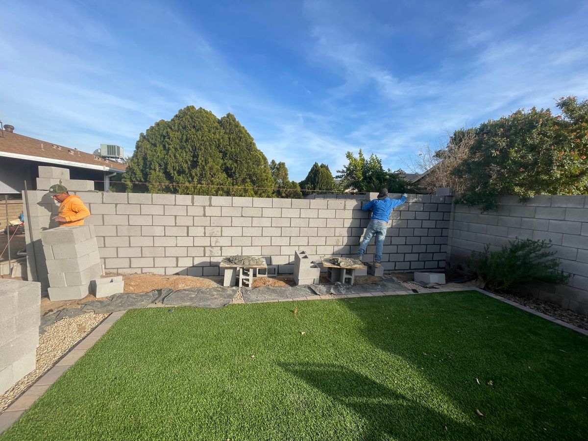Retaining Wall Construction for AZ Tree & Hardscape Co in Surprise, AZ