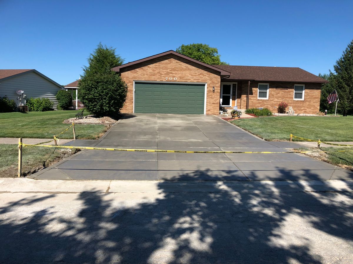 Driveway Installation for Fuentes Concrete Construction in Hammond, IN