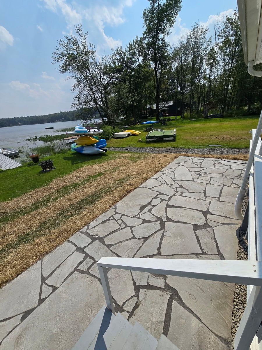 Natural Stone Hardscape for Vandermeer Stone and Excavation in Wayne County, PA