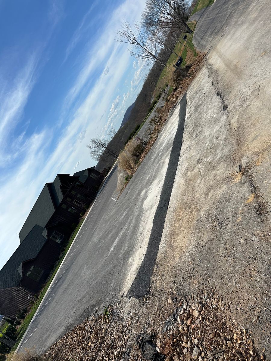 Asphalt Patching for Metzler Paving and Sealcoating in Jacksboro, TN