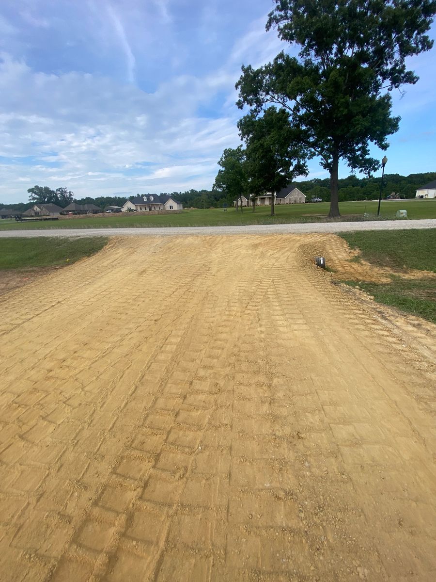House Pads & Roads for Daniel's Dumpsters & Land Improvements in Monroe, LA